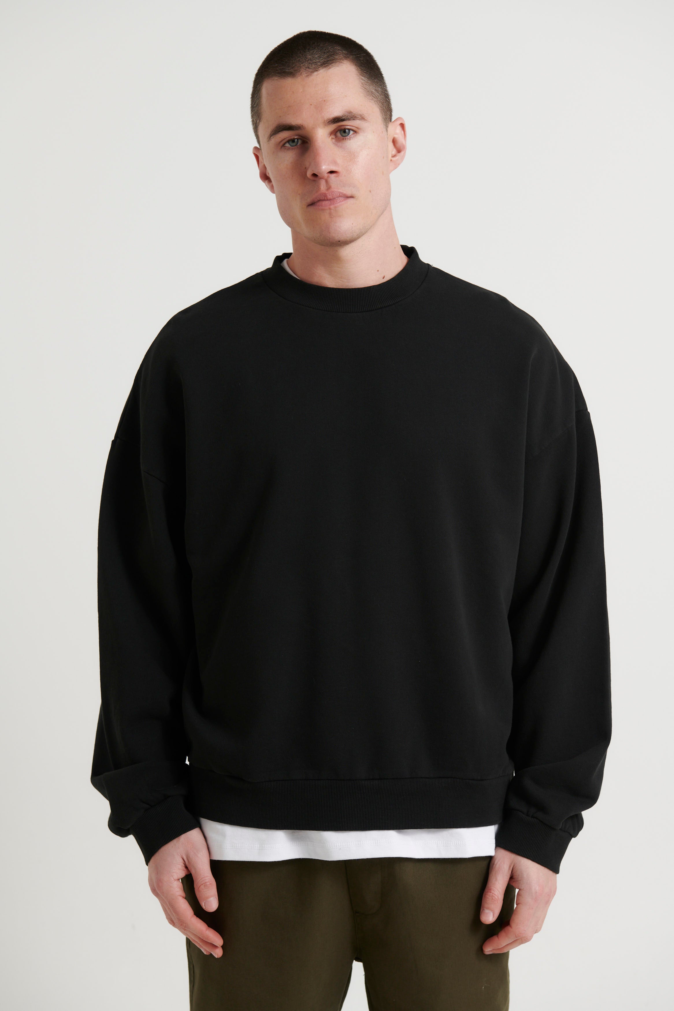 ELI DROP SLEEVE SWEATER BLACK - FINAL SALE